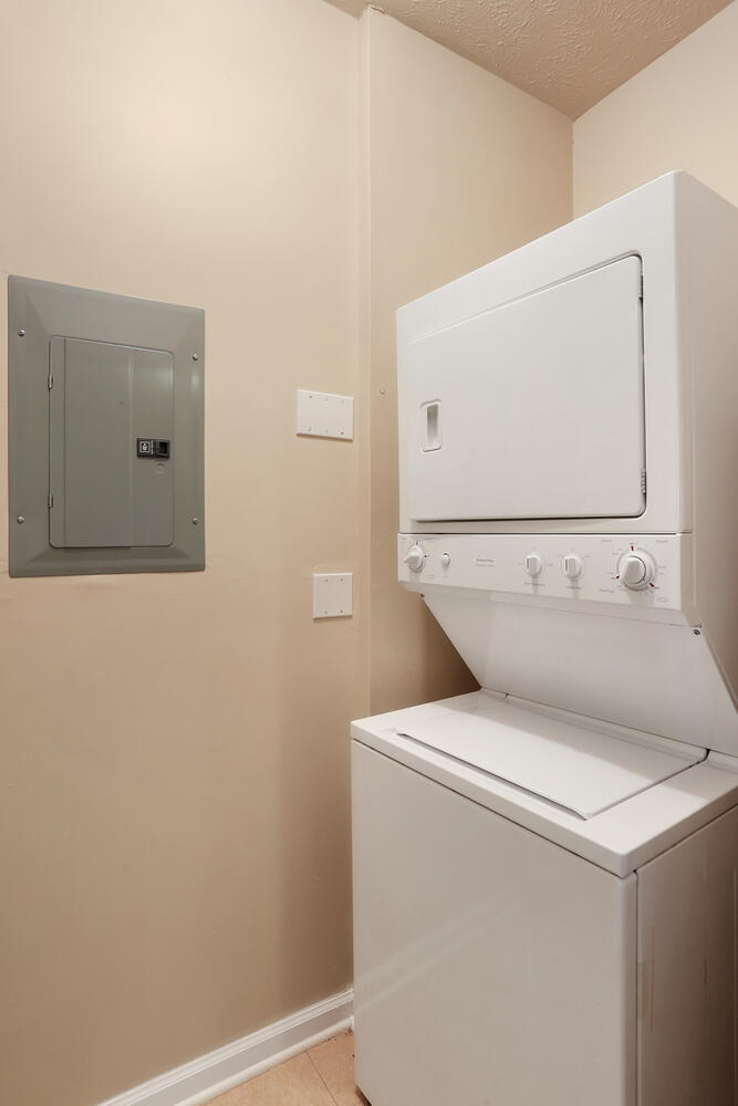 Capstone Quarters 